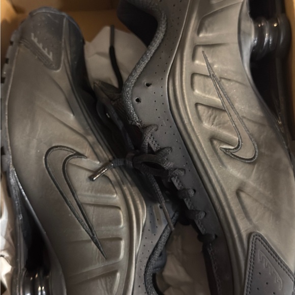 Nike Shox R4 - Picture 9 of 13